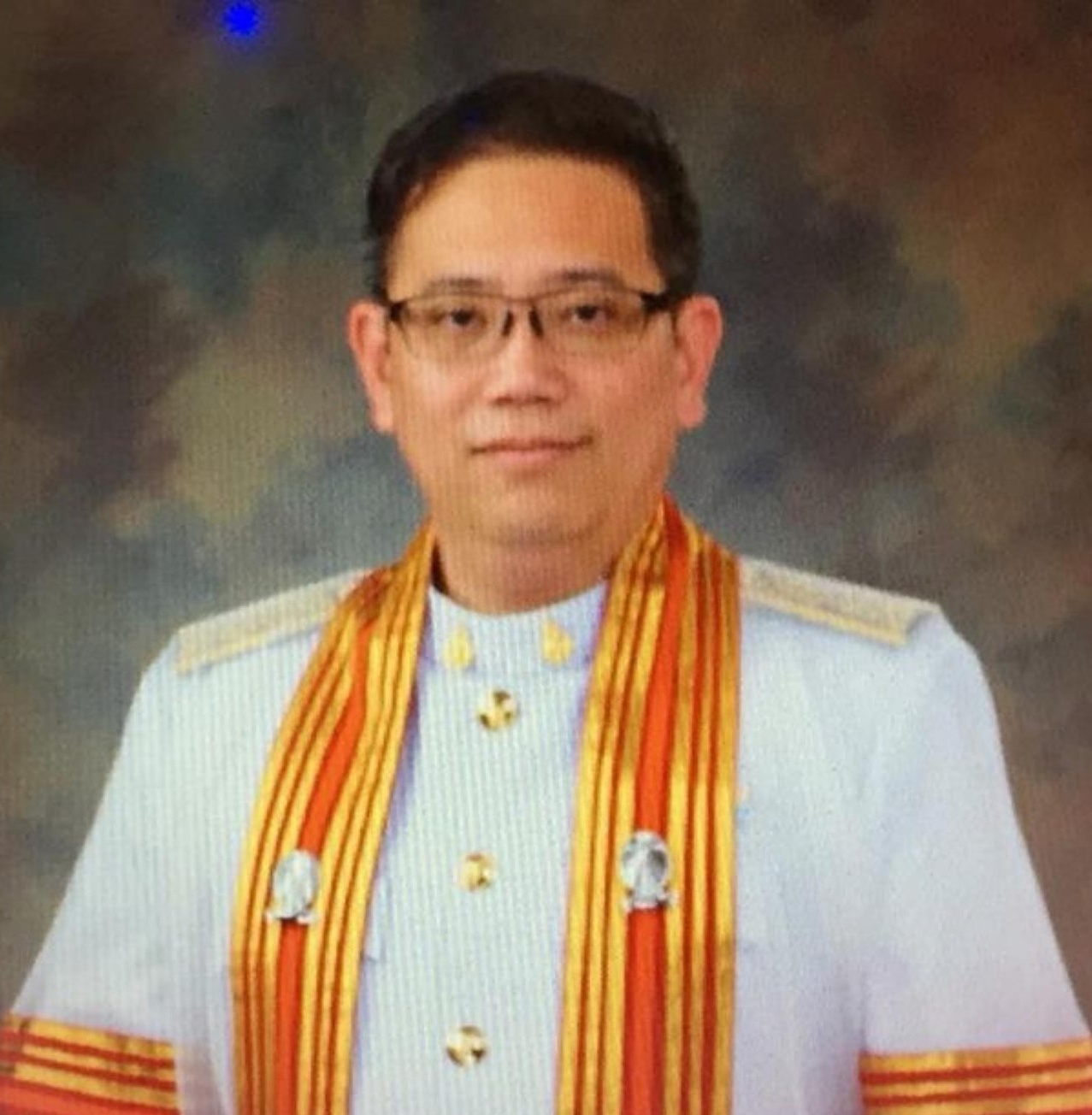 ดร.ก้องเกียรติ - ผู้ก่อตั้ง The Sun Academic Tutor School